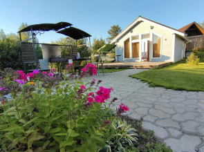 Гостевой Дом Уютный Домик с Террасой