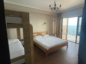 Мини-отель Leon Beach Hotel