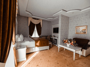 Отель Imperial Palace