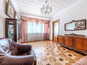 Квартира в Тихом центре Парк Челюскинцев 4 ком.кв.