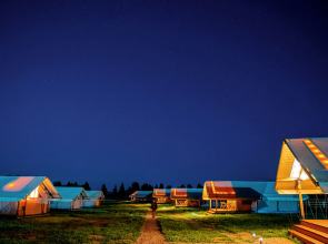 Глэмпинг Носороги