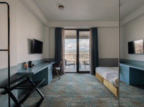 Отель Castor & Pollux