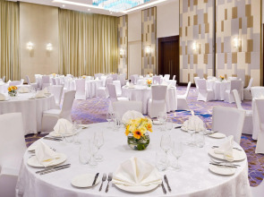 Staybridge Suites Dubai al-Maktoum Airport, an IHG Hotel