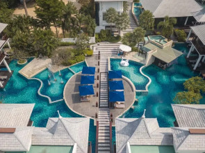 Отель Z Through by The Zign