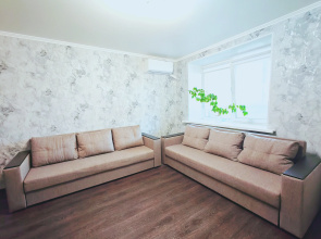 Na Universitetskom Flat