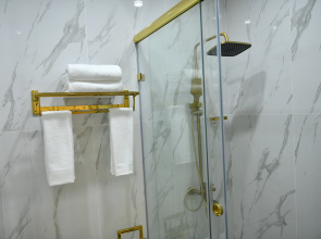 Отель QUT Hotel
