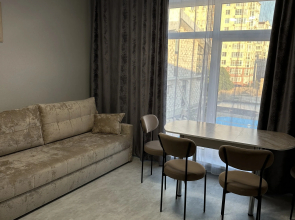 Mezhdu Dvumya Plyazhami Flat
