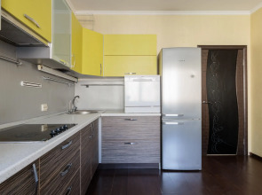 Апартаменты с 3 спальнями на Моисеенко 5 - 8 человек