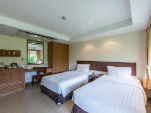 Отель Tropicana 