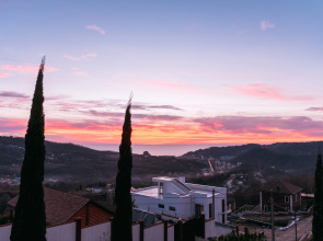 Вилла Дом с Кипарисами