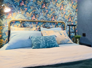 Апартаменты Райское место с панорамным видом, Сеть ЙоХоум