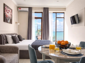 Okolo Morya 8 Apartments
