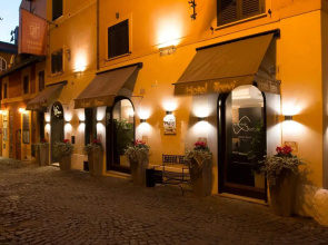 Hotel Trevi