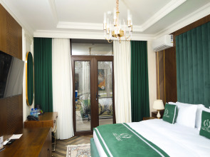 Отель Aliz Boulevard