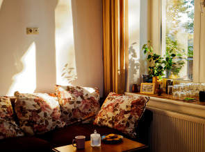 Отель Triple Eight