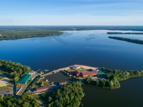 Saint Lake Hotel