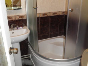 U Yudzhina Guest House