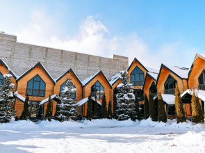 Everest Rest House House
