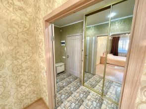 Апартаменты двухкомнатные в Центре Города на 5 этаже (рядом с набережной р. Волга)