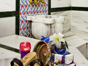 Отель GLK Premier The Home Suites & Spa