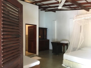 Отель Sun N Sea