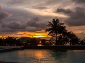 Отель Clarion Patong Beach