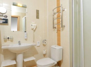 Отель Cronwell Inn Стремянная