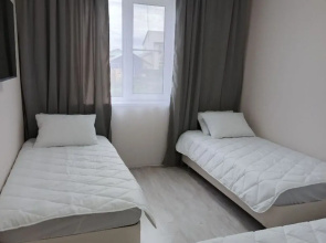 Vmestitelnye Dvukhkomnatnye #3 Dlya Prozhivaniya Ot 1 Do 6 Chelovek Apartment