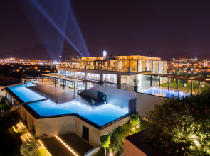 Отель Ramada Resort By Wyndham Bodrum
