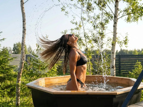 ElkiShale s banej i chanom Private house