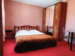 Na Traktovoy Guest house