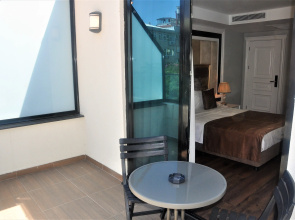 Отель Pell Palace Hotel & Spa