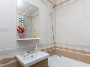 Апартаменты светлые на 16 этаже