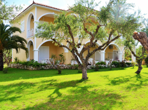 Soulis Studios & Apartments