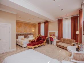 Silk Road Empire Hotel