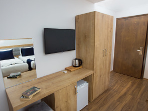 Отель Golden Street