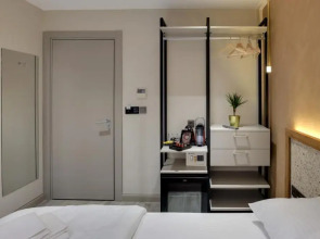 Отель 21 Rooms Hotel