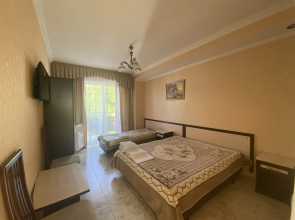 Zemfira Guest House