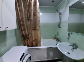 Апартаменты Уютная современная 2х-комнатная квартира