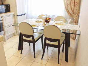 Dvukhkomnatnye apartamenty s dzhakuzi Flat