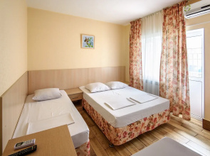 Na Vinogradnoy 4 Living Quarters
