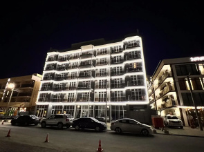 Sedymoye Nebo Hotel