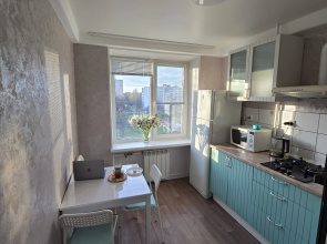 Uyutnaya Odnokomnatnaya Bliz Oktyabryskoy Naberezhnoy Flat