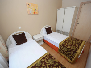 Karael Hotel