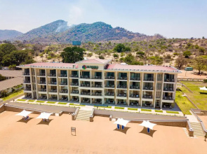 Sunbird Waterfront Hotel