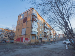 Апартаменты Октябрьской революции