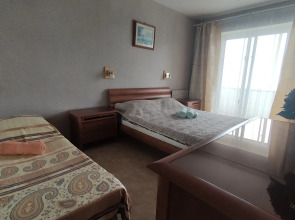 Квартира 10 мин до центра, уютно, чисто, ванна для двоих