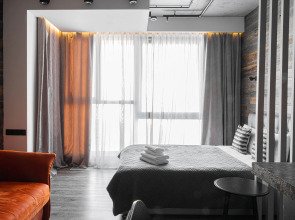 Апартаменты Lalapart Wooden Loft с дизайнерским ремонтом в ЖК Лайнер