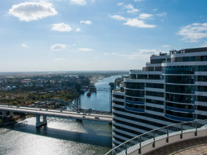 Апартаменты двухкомнатные LUX с шикарным видом на ДОН №20