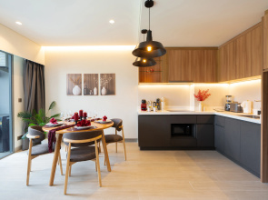 Апартаменты Lakeside Residences by NLA